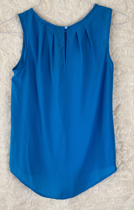 Womens Blue Sleeveless Scoop Neck Top - Mycia Boutique